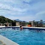 Elaiolithos - Luxury - Adults Only 호텔